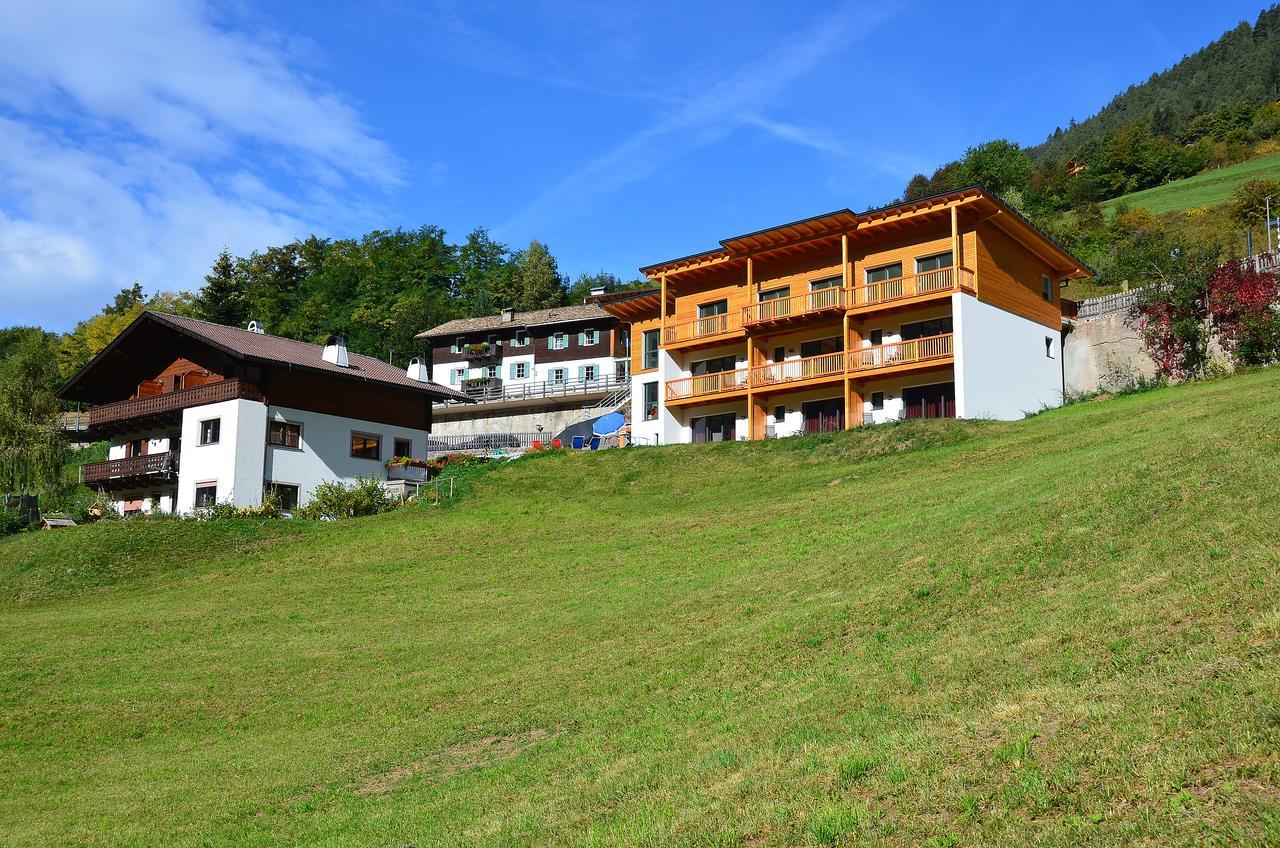 Gasthof Edelweiss Tires Exterior photo